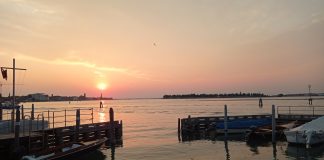 Muro di nebbia a Venezia: presentazione con vista (laguna)